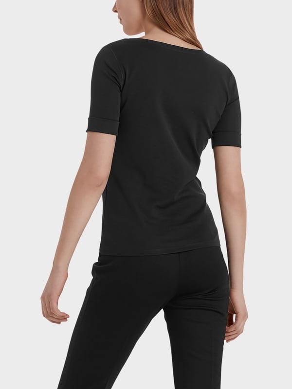 SCOOP SMOOTH NECK T-SHIRT - BLACK