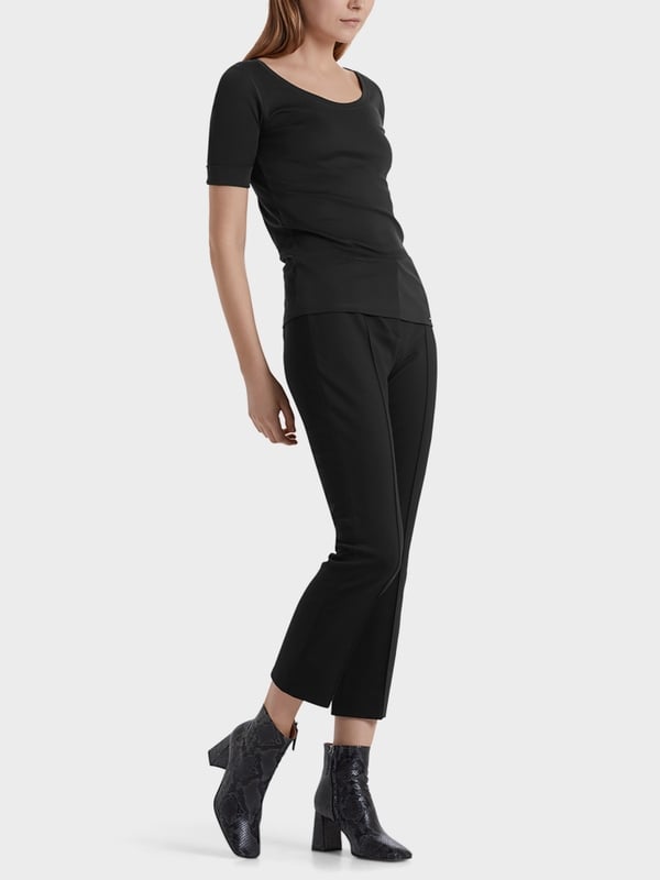 SCOOP SMOOTH NECK T-SHIRT - BLACK