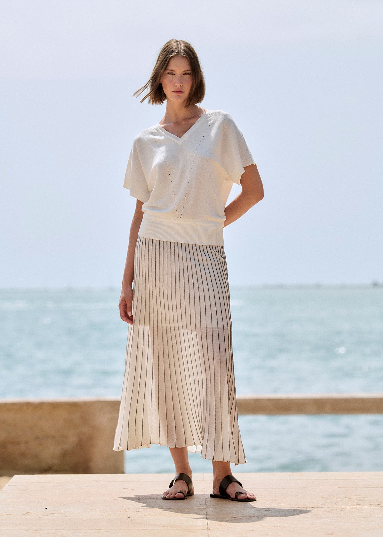 CREAM W BLACK STRIPE KNITTED SKIRT W SHEER HEM