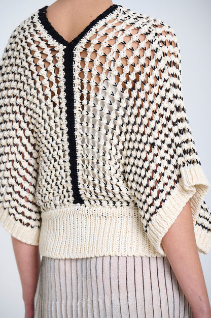 KNITTED DEEP V-NECK VEST UNIC