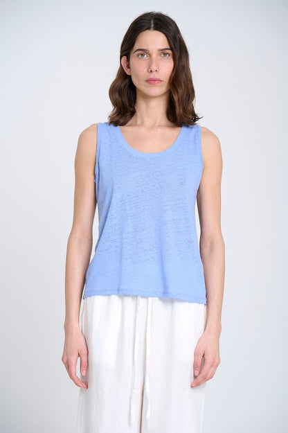 KNITTED SINGLET TOP IN BLUE SKY