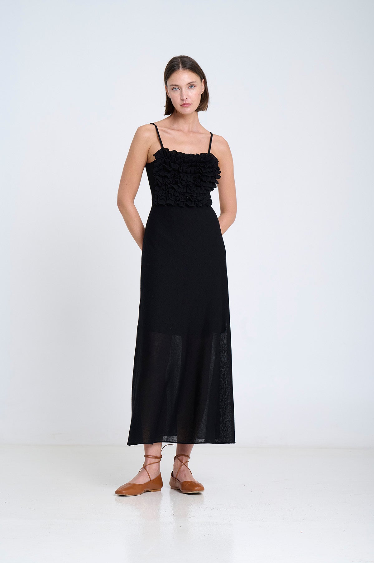 KNITTED SLIP DRESS W RUFFLES BLACK