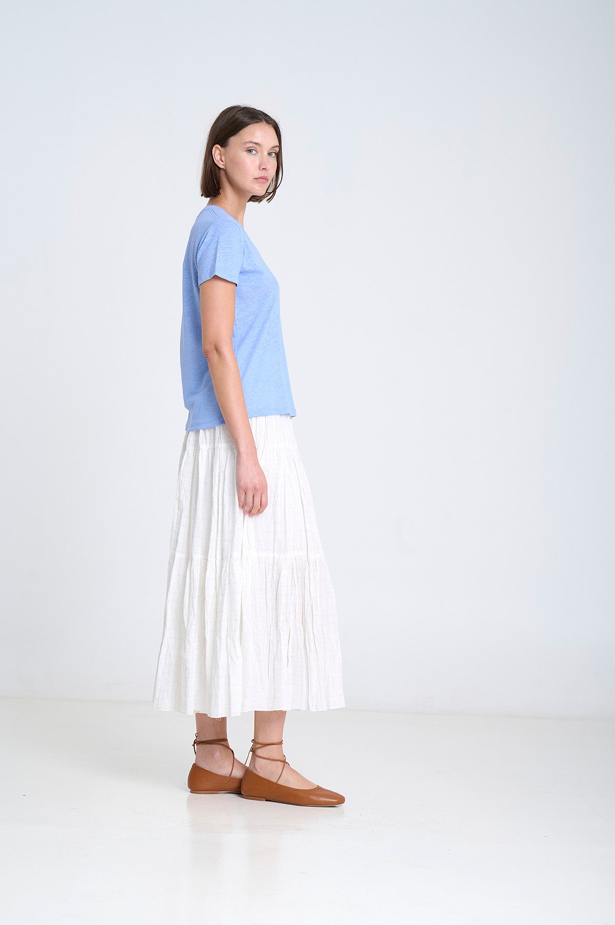 V-NECK KNITTED T-SHIRT IN BLUE SKY