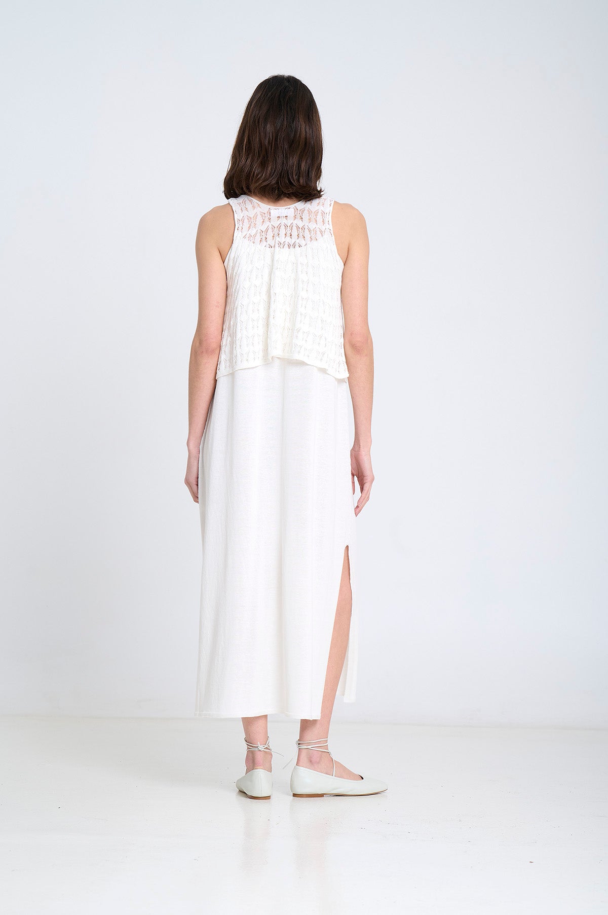 EMBROIDERY SLEEVELESS KNITTED DRESS IN ECRU