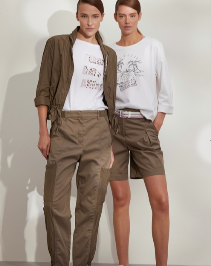 High waisted short with inverted pleat