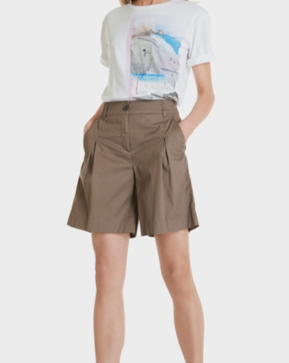 High waisted short with inverted pleat