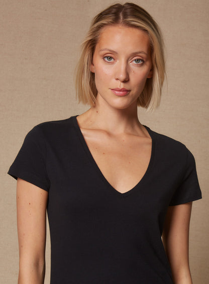 Silk Touch V-Neck S/Sleeve