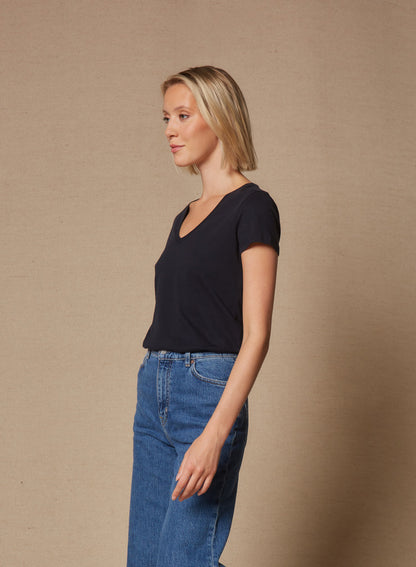 Silk Touch V-Neck S/Sleeve